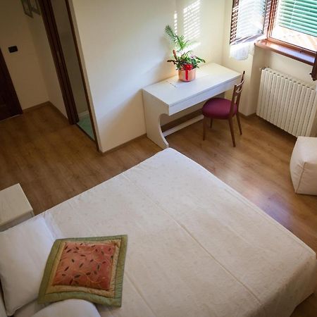 Bed and Breakfast Il Grifo Lenno Esterno foto