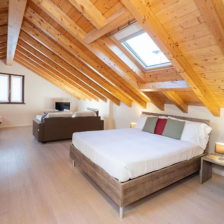 Bed and Breakfast Il Grifo Lenno Esterno foto