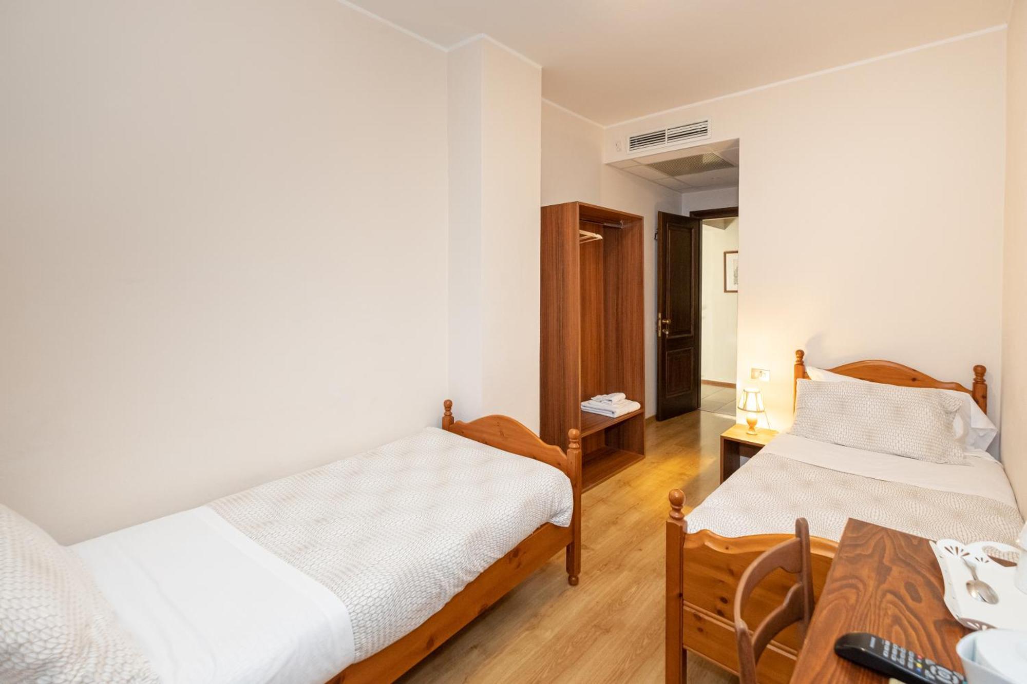 Bed and Breakfast Il Grifo Lenno Esterno foto