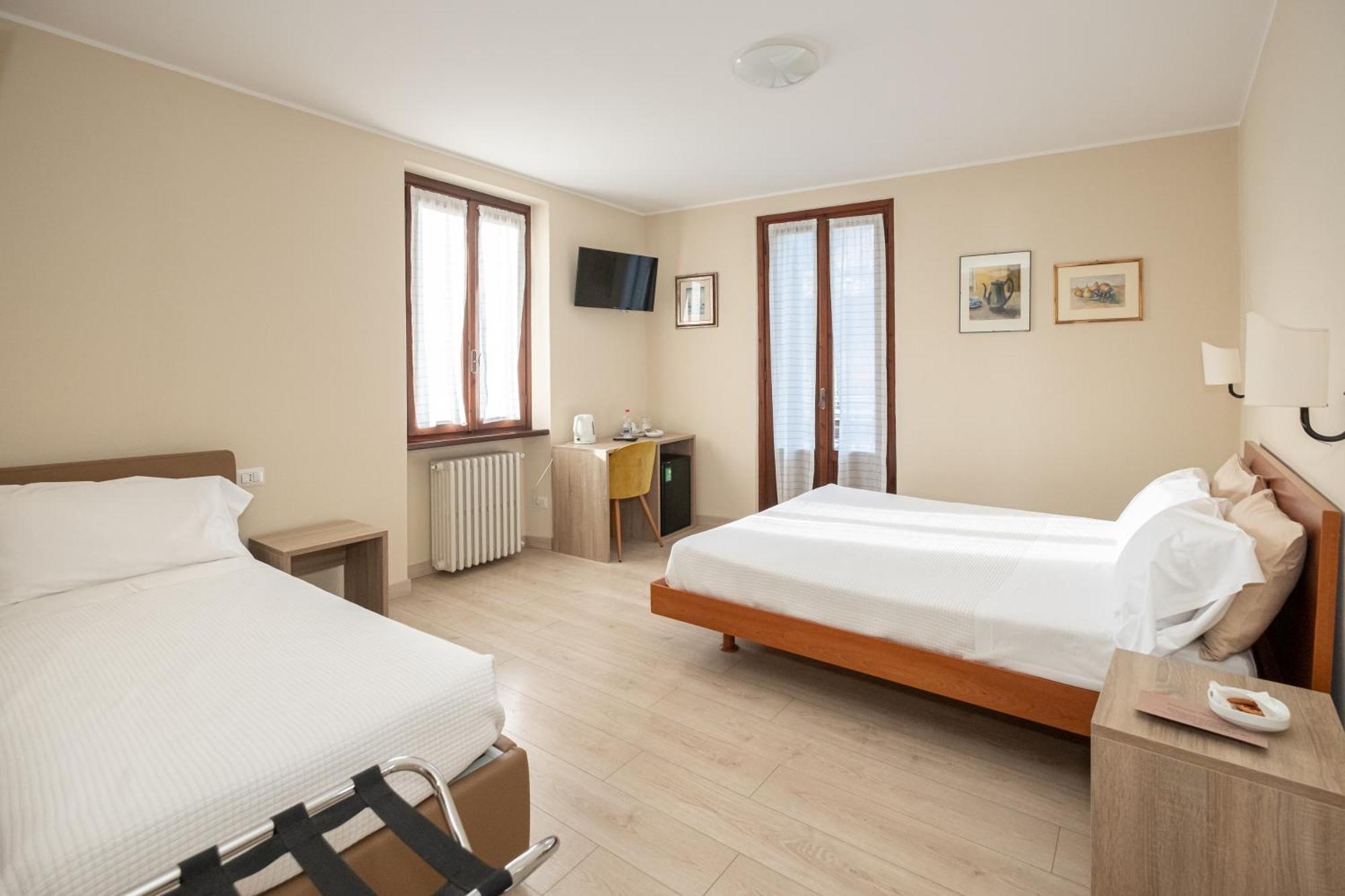 Bed and Breakfast Il Grifo Lenno Esterno foto