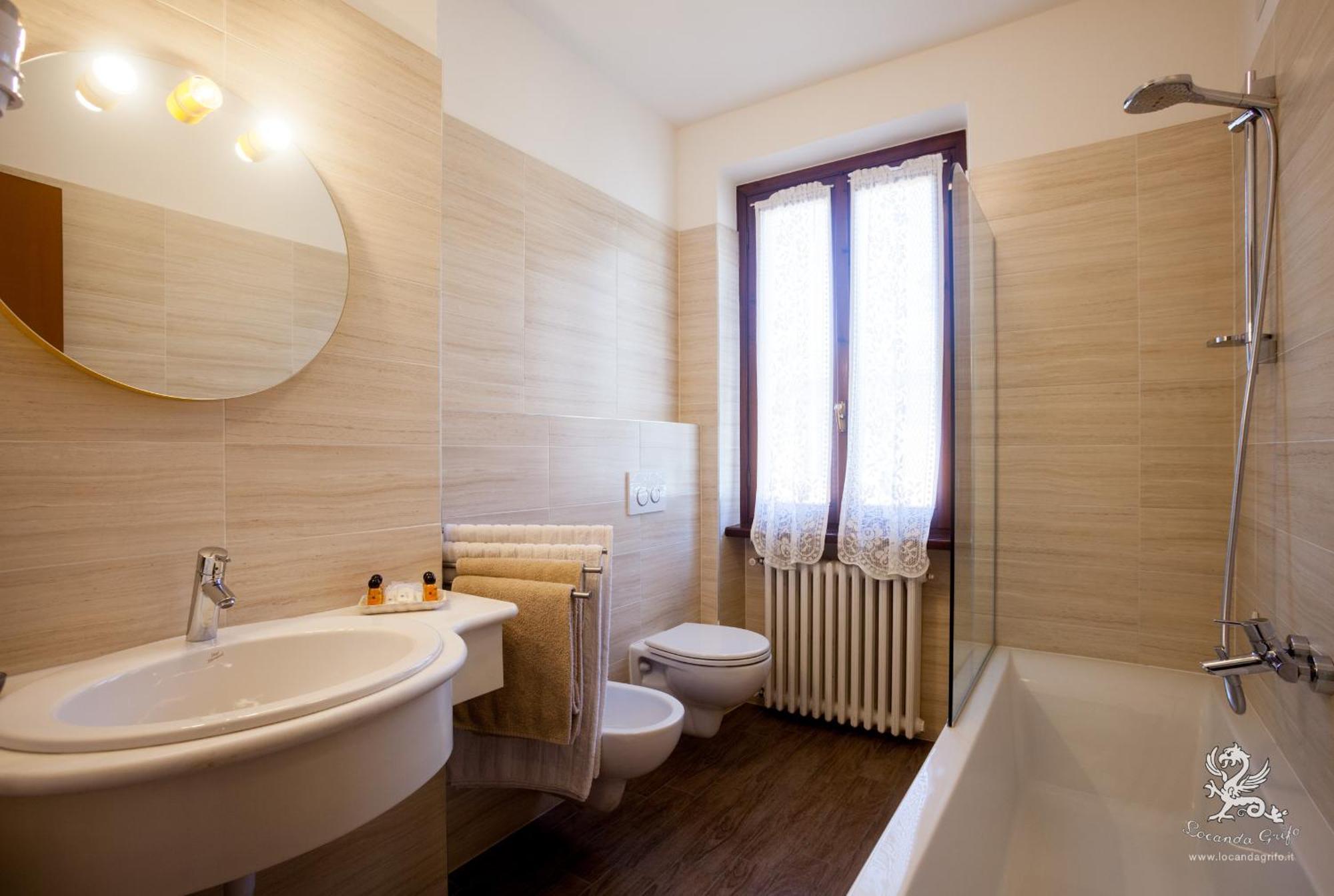 Bed and Breakfast Il Grifo Lenno Esterno foto