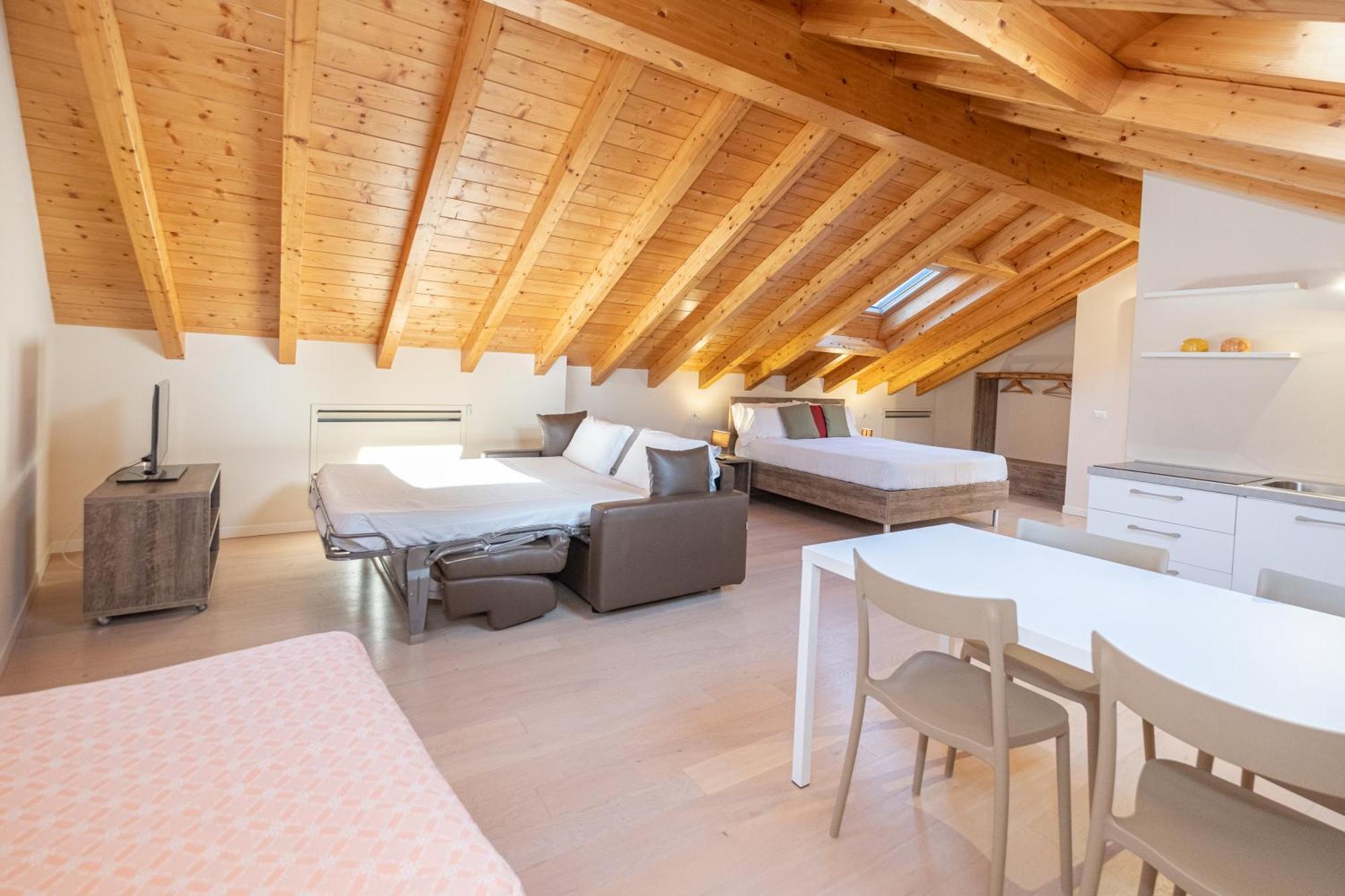 Bed and Breakfast Il Grifo Lenno Esterno foto