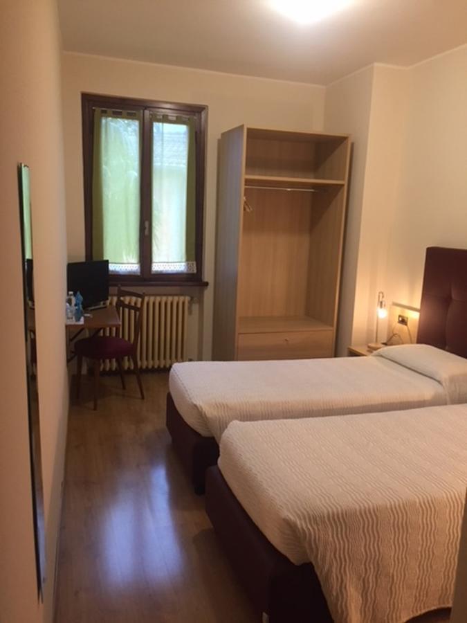 Bed and Breakfast Il Grifo Lenno Esterno foto